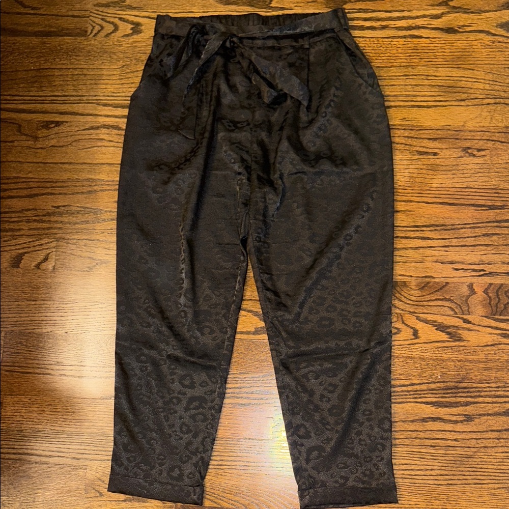 Stylish Black Leopard Print Women’s Pants